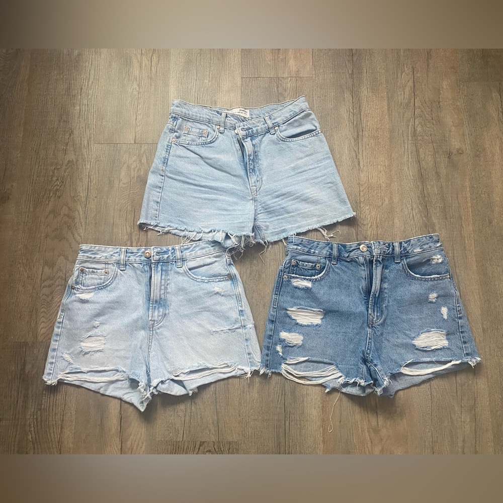Jean Shorts - Stradivarius